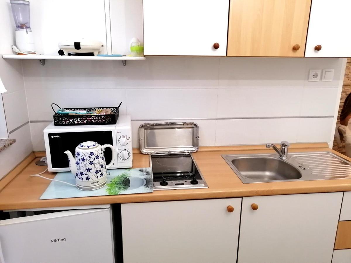 Apartmani Paula Banjol Esterno foto