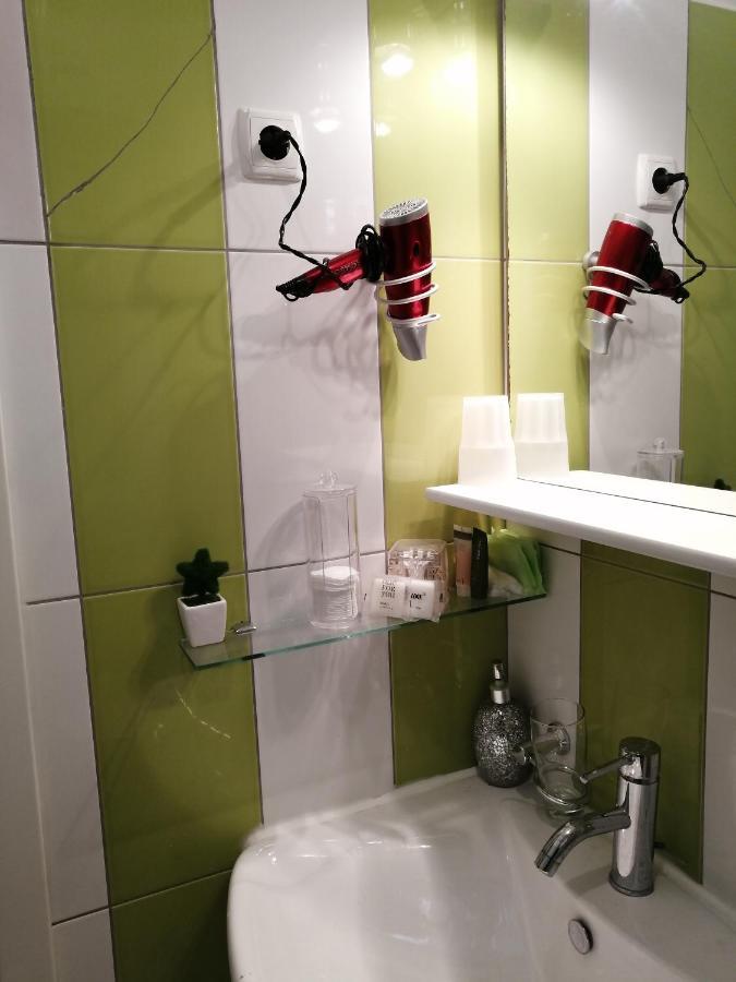 Apartmani Paula Banjol Esterno foto