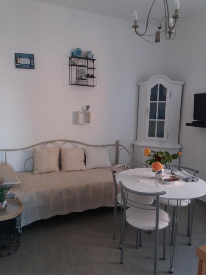 Apartmani Paula Banjol Esterno foto