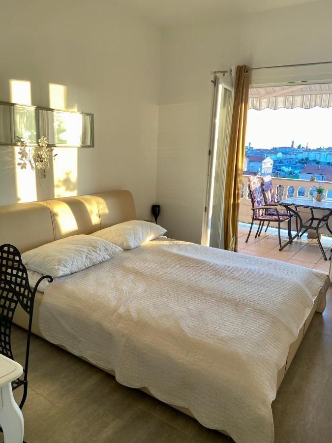 Apartmani Paula Banjol Esterno foto